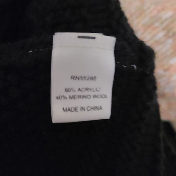 Express Knit Black Top - Picture 8 of 8